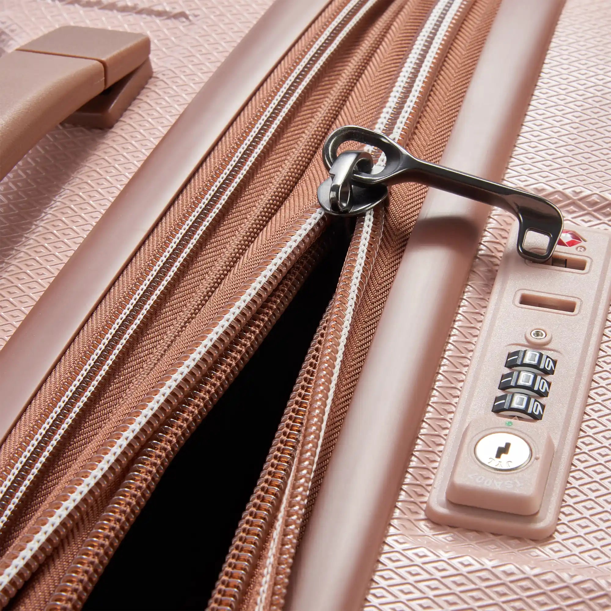 Delsey Carrousel Large Expandable Spinner in Light Pink — detail view 3 # color_Light Pink