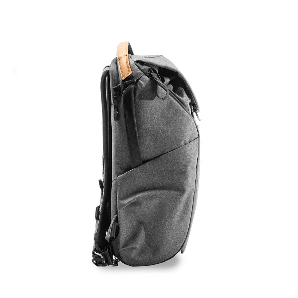 Peak Design Everyday Backpack 30L - Charcoal back
