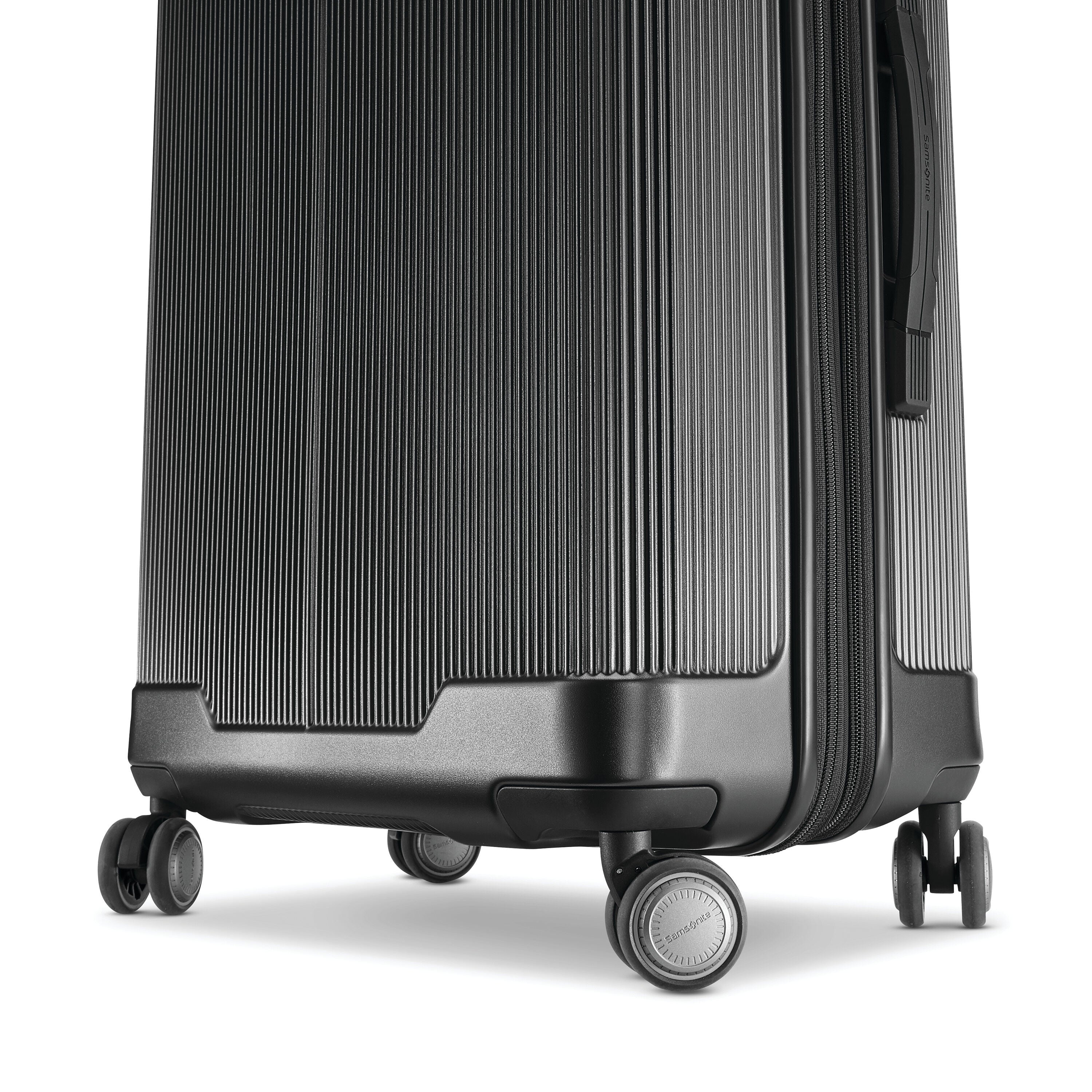 Samsonite Silhouette 17 Hard Side Spinner - Medium, view 3