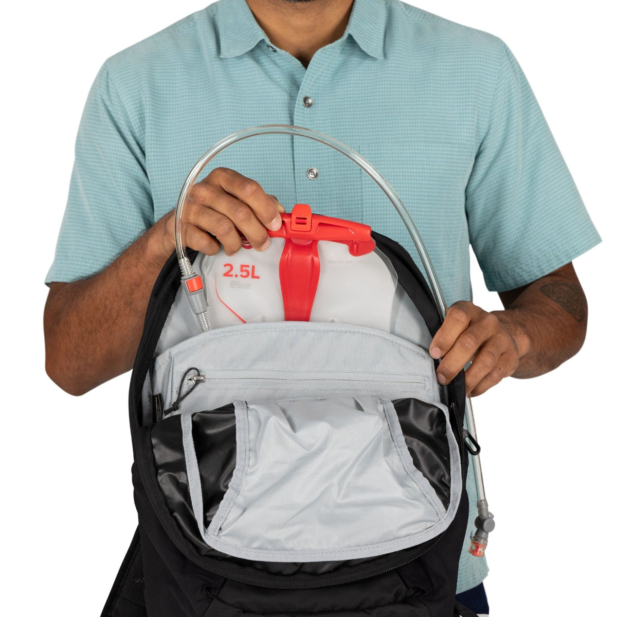 Osprey Farpoint Travel Pack-55L in Black — detail view 2