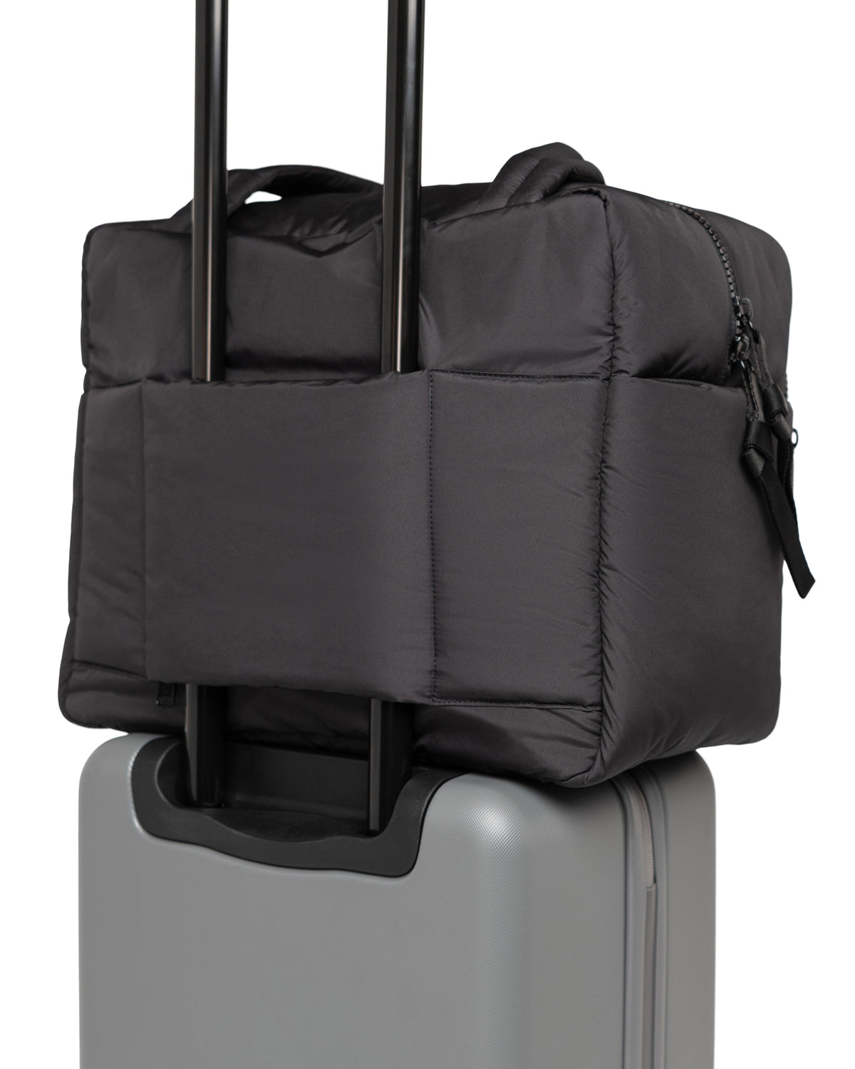 Herschel Cloudform Duffle 26L in Black — detail view 2 # color_Black