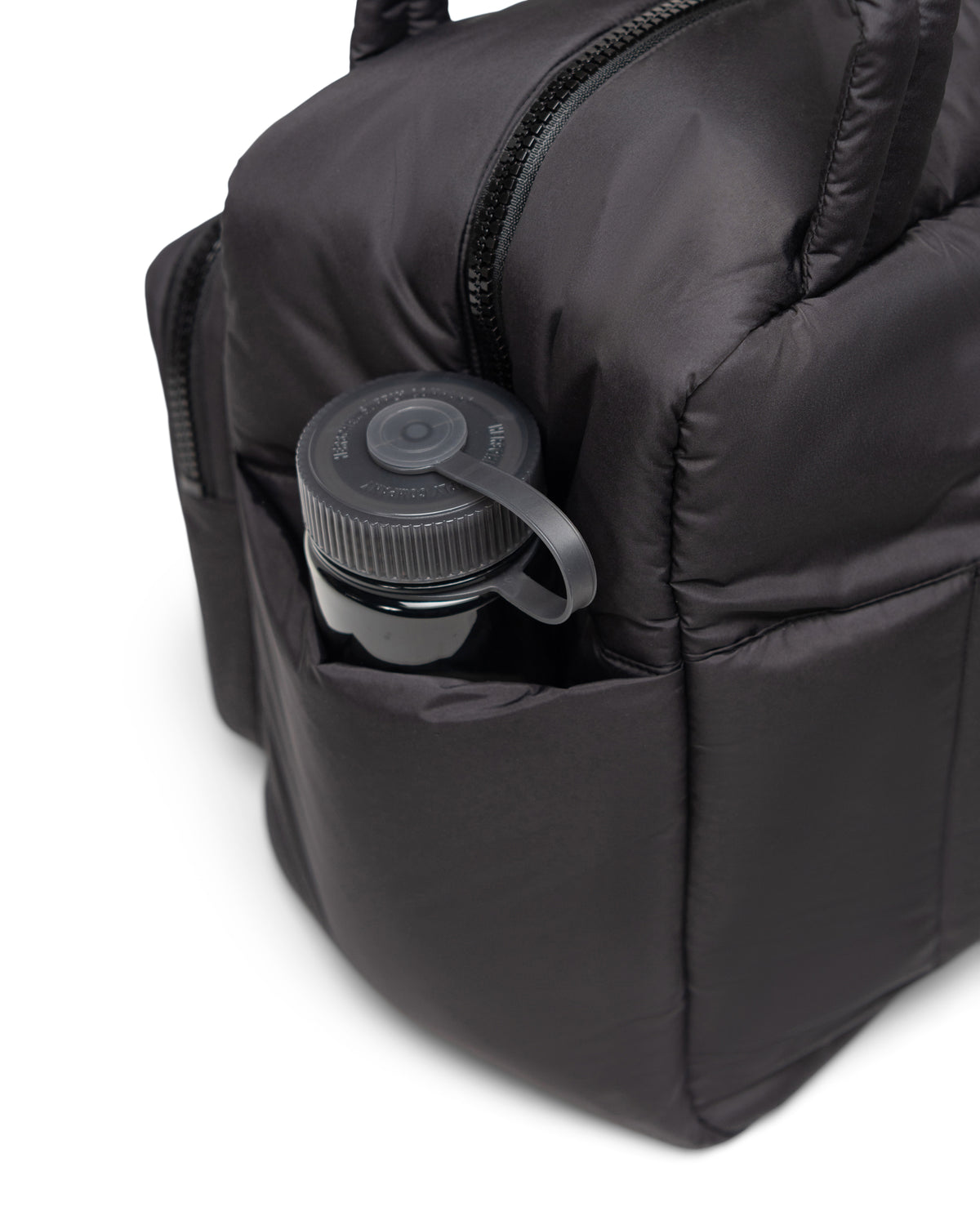 Herschel Cloudform Duffle 26L in Black — detail view 4 # color_Black