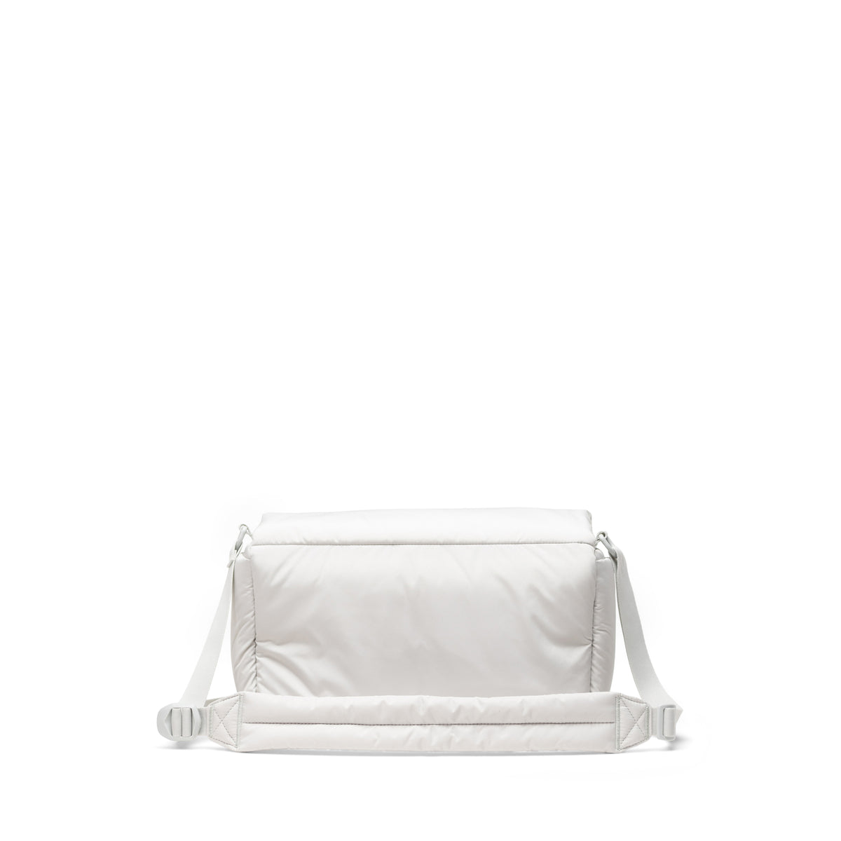 Herschel Cloudform Crossbody 6L in Metal — angle view 3 # color_Metal