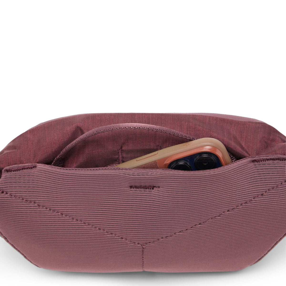 Peak Design Outdoor Sling 2L in Eclipse — interior view # color_Eclipse