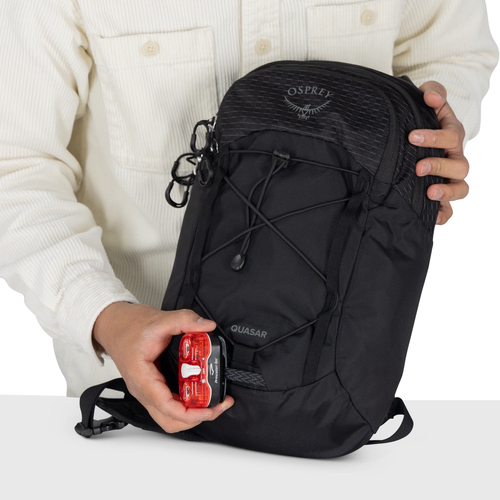 Osprey Quasar Sling 6L in Black — detail view 8