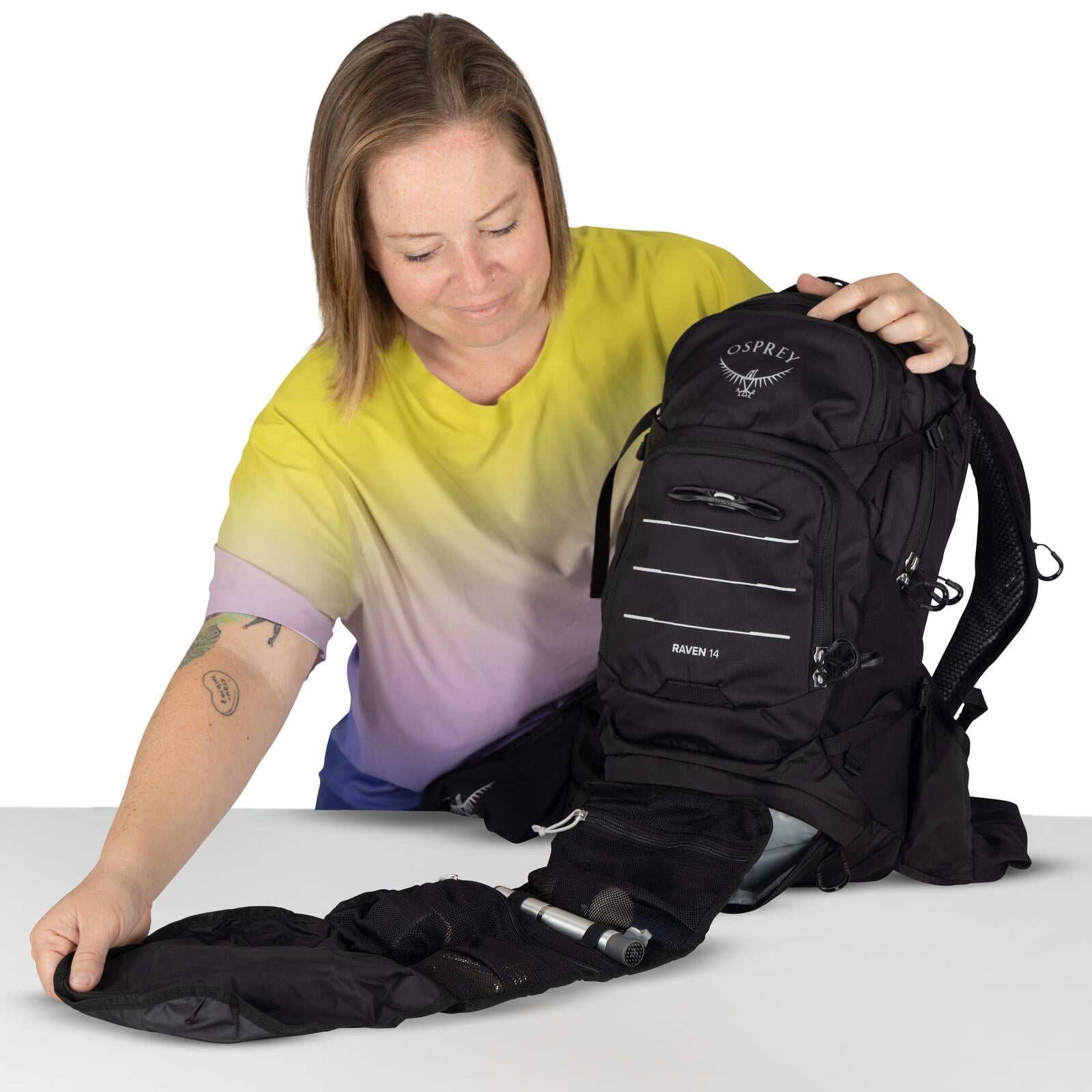 Osprey Raven 14 Extended Fit Women's Bike Hydration Pack 14L in Black — detail view 7