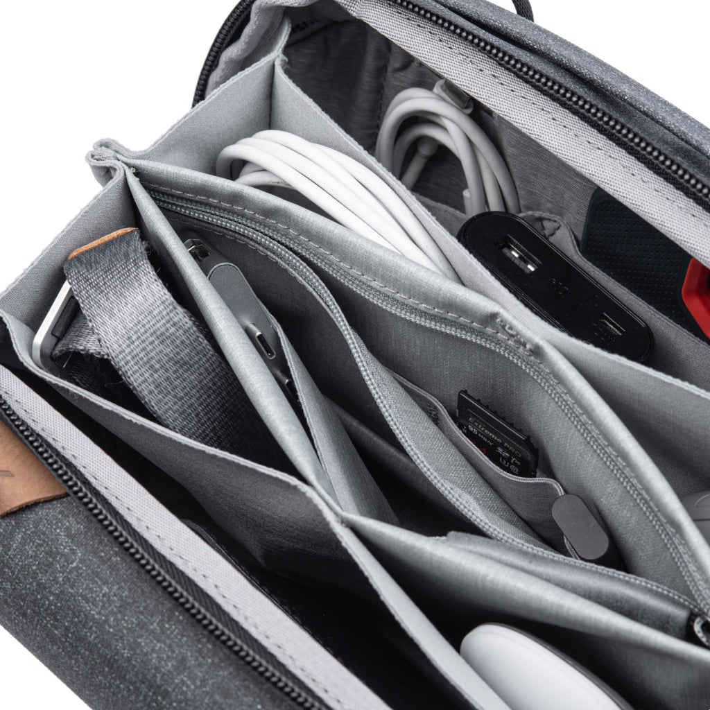 Peak Design Tech Pouch in Charcoal — detail view 2