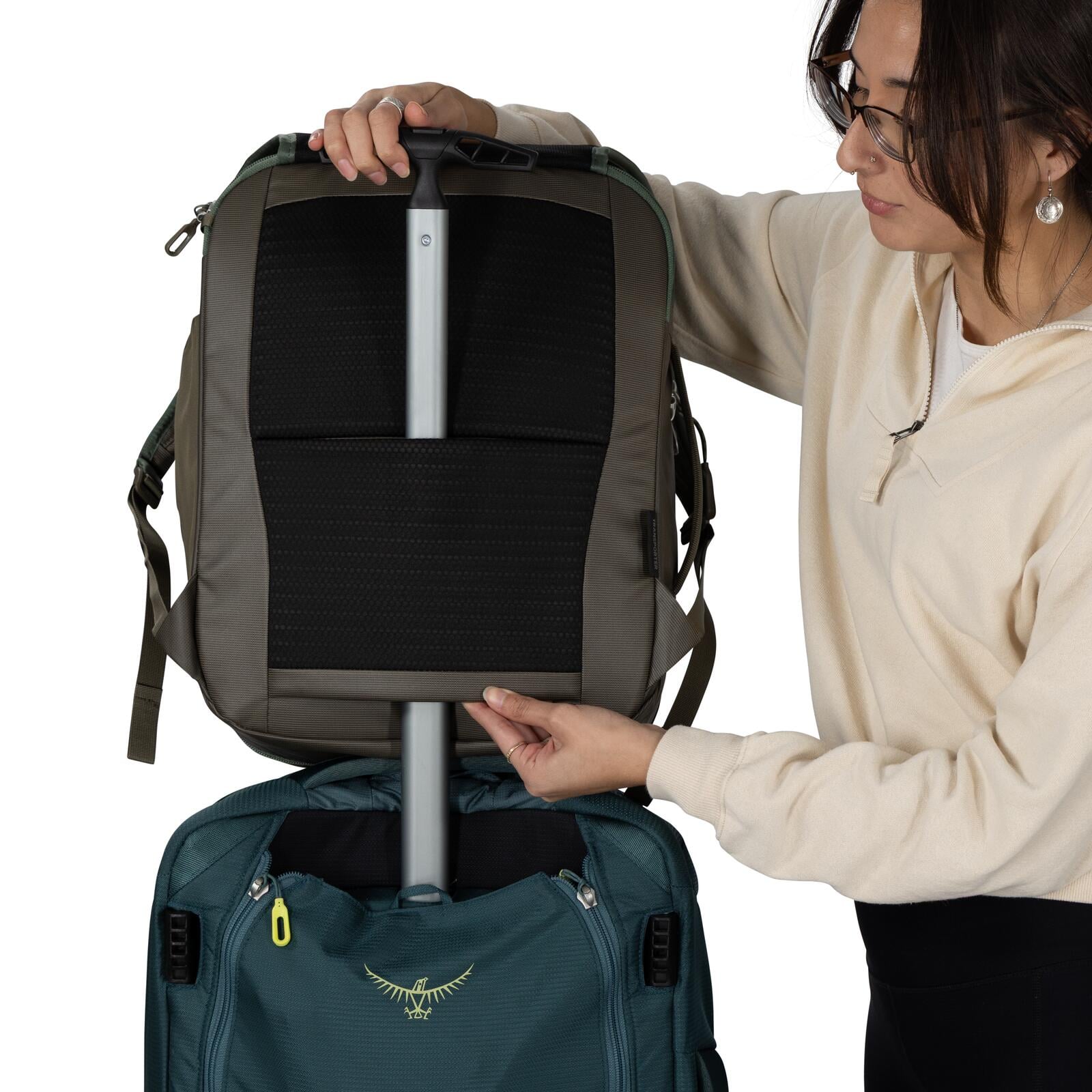 Osprey Transporter Expandable Travel Pack 26+6L in Pine Leaf-Earl Grey — detail view 8