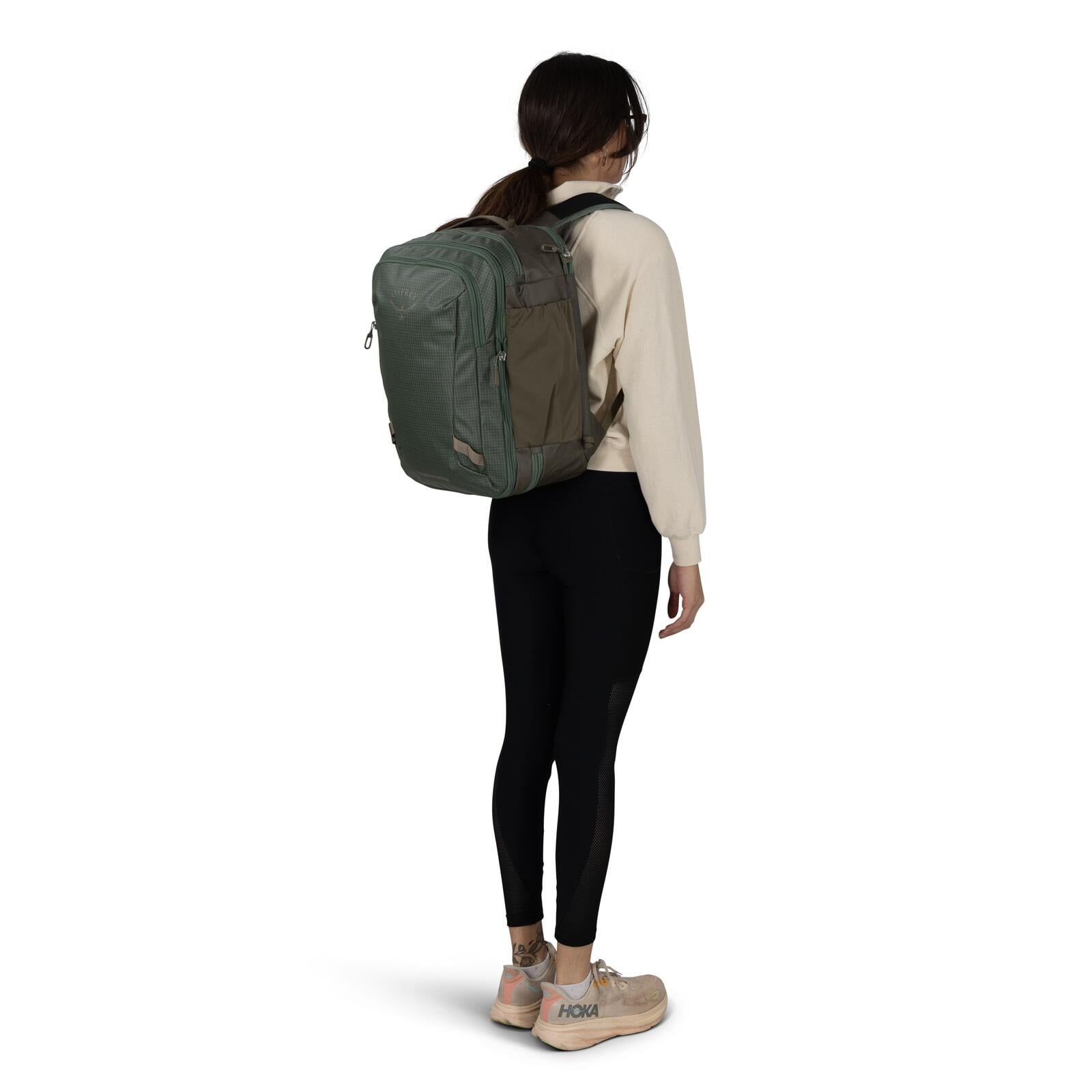 Osprey Transporter Expandable Travel Pack 26+6L in Pine Leaf-Earl Grey — lifestyle 5