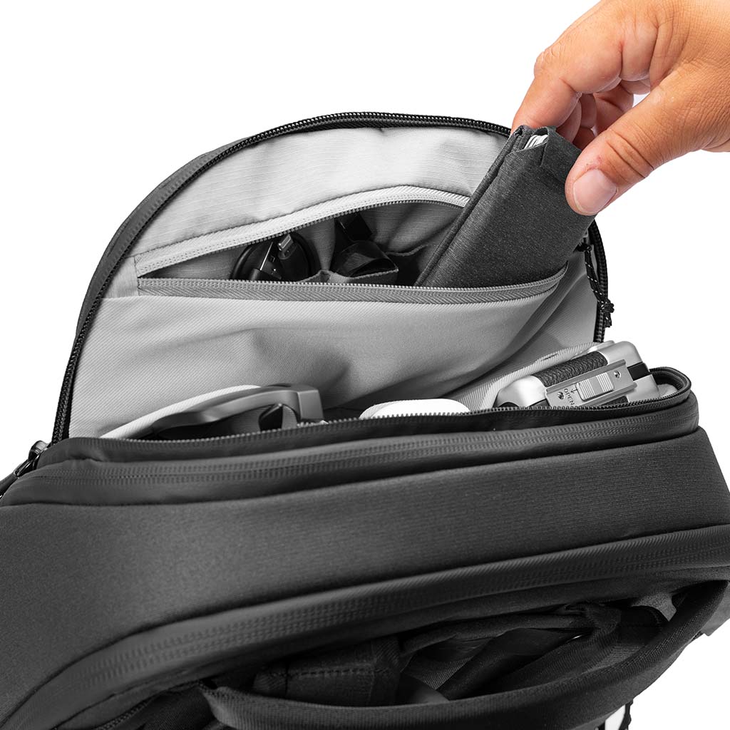 Peak Design Travel Backpack 30L - Black open