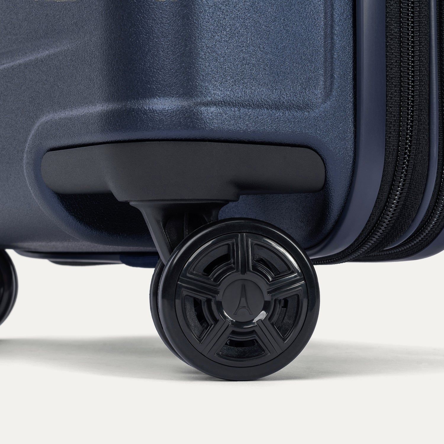 Travelpro Platinum Elite Hardside Carry-On Expandable Spinner in Aviator Navy — detail view