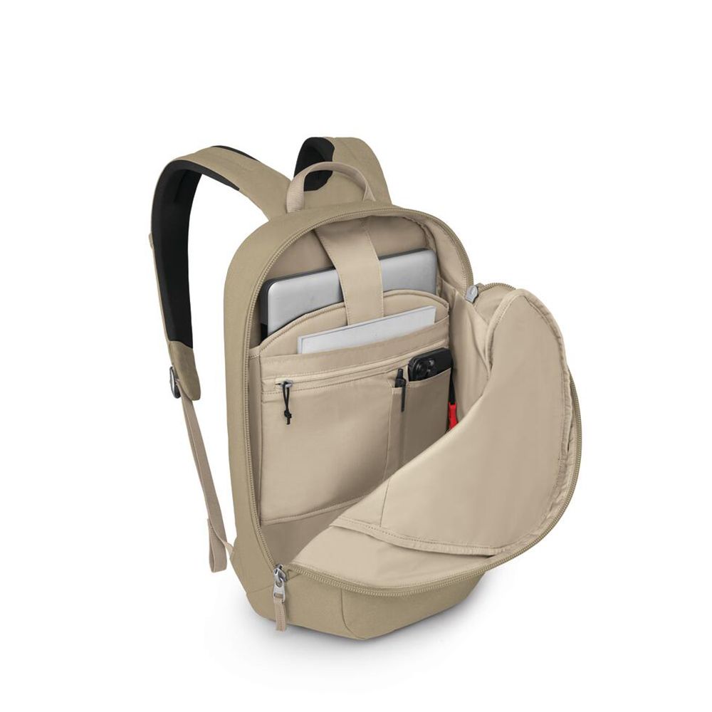 Osprey Arcane Large Daypack 21L in Latte Brown — detail view 3