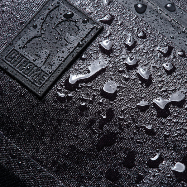 Chrome Industries Kadet Max WP 15L sling bag – close-up of the waterproof zipper