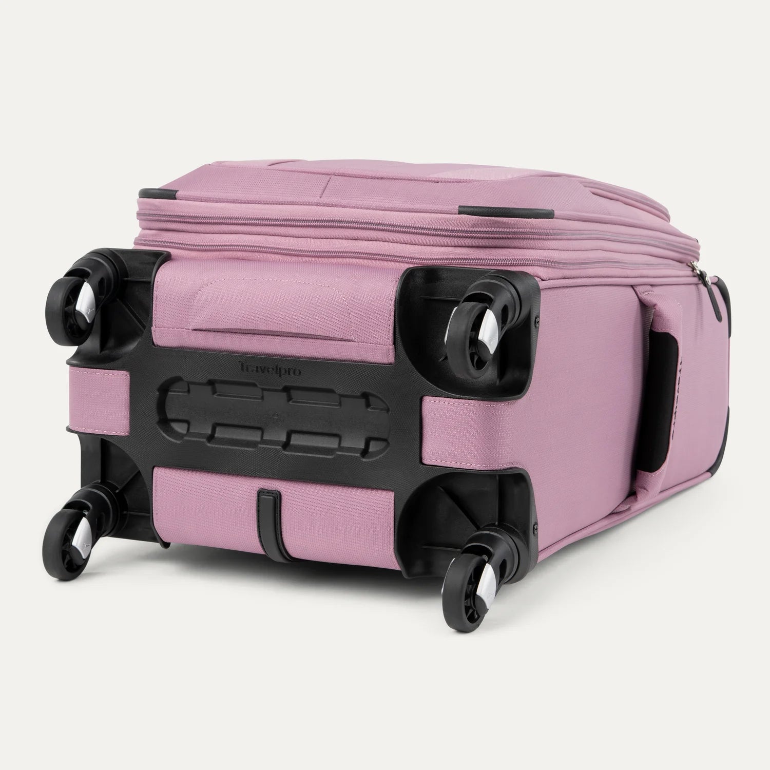 Travelpro Maxlite 5 21" Expandable Carry-On Spinner image 5