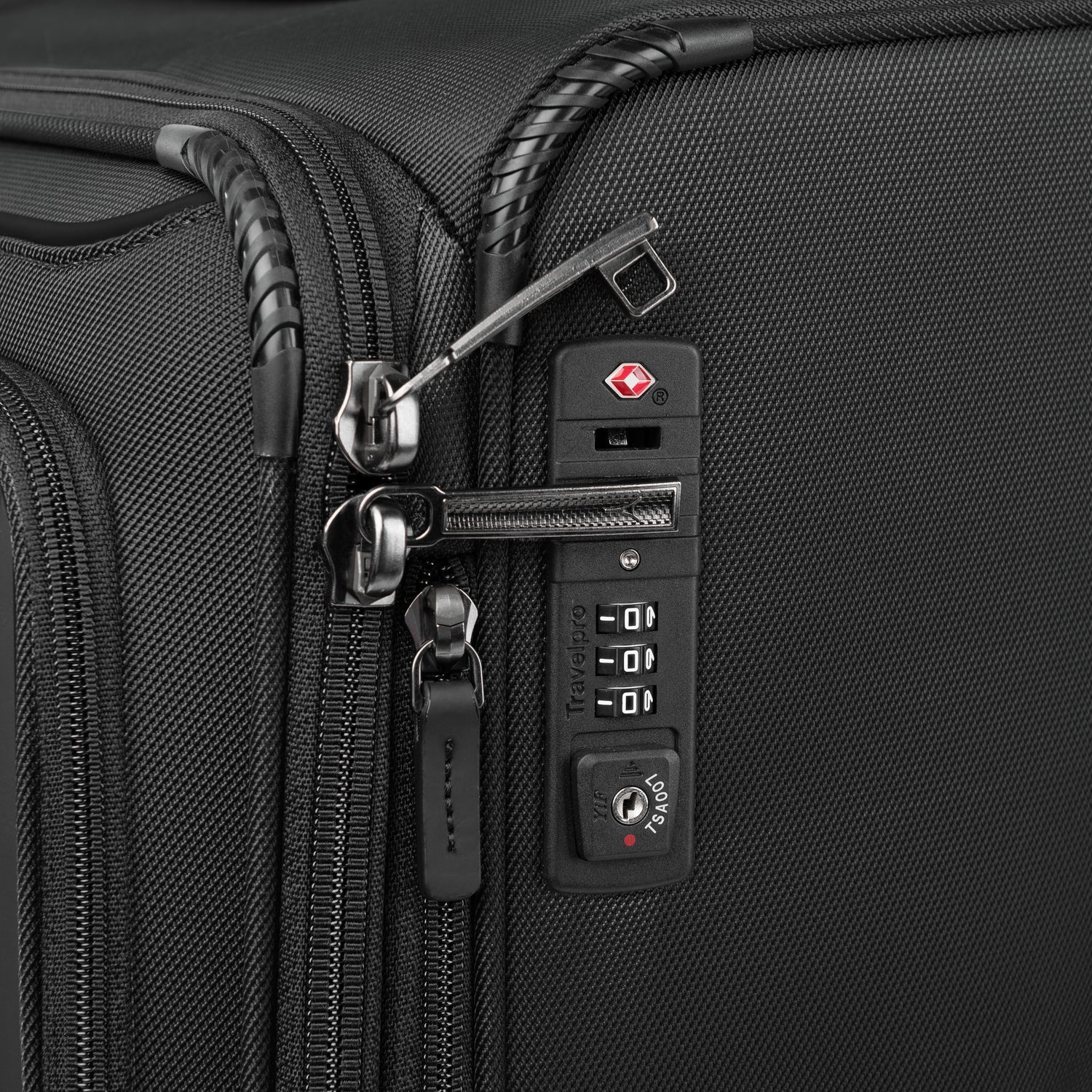 Travelpro Crew Classic Large Check-In Spinner image 5
