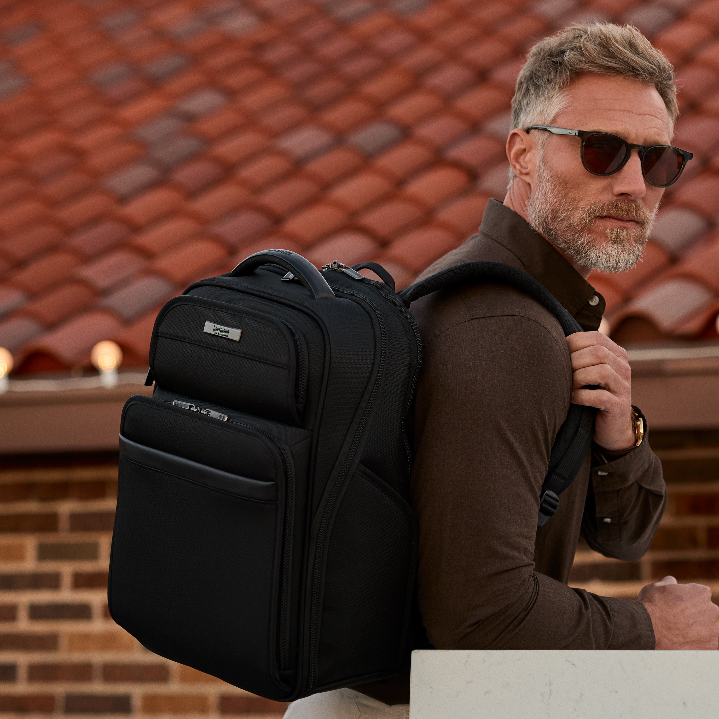 Hartmann Metropolitan 2 Executive Backpack in Black — angle view 4
