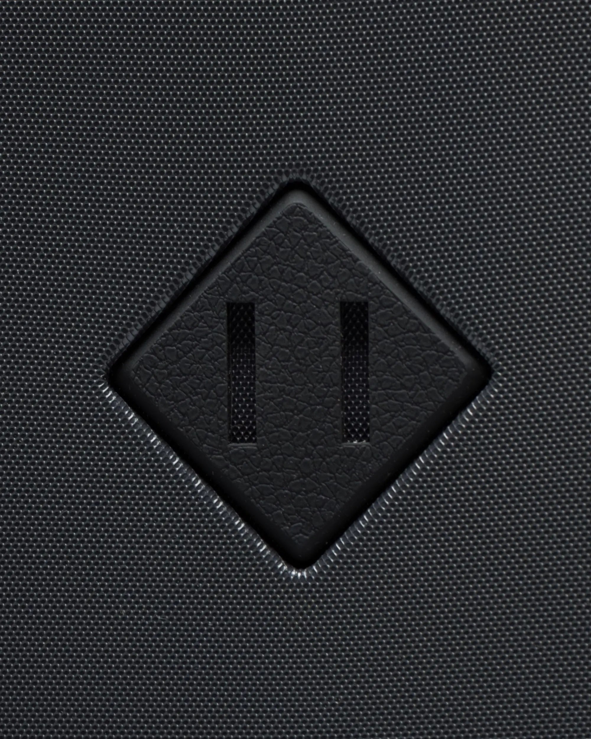 Herschel Heritage Hardshell Medium Luggage 67L