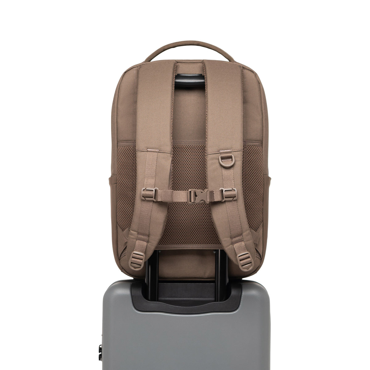 Herschel Kaslo Daypack Tech 20L in Light Brown — angle view 5 # color_Light Brown