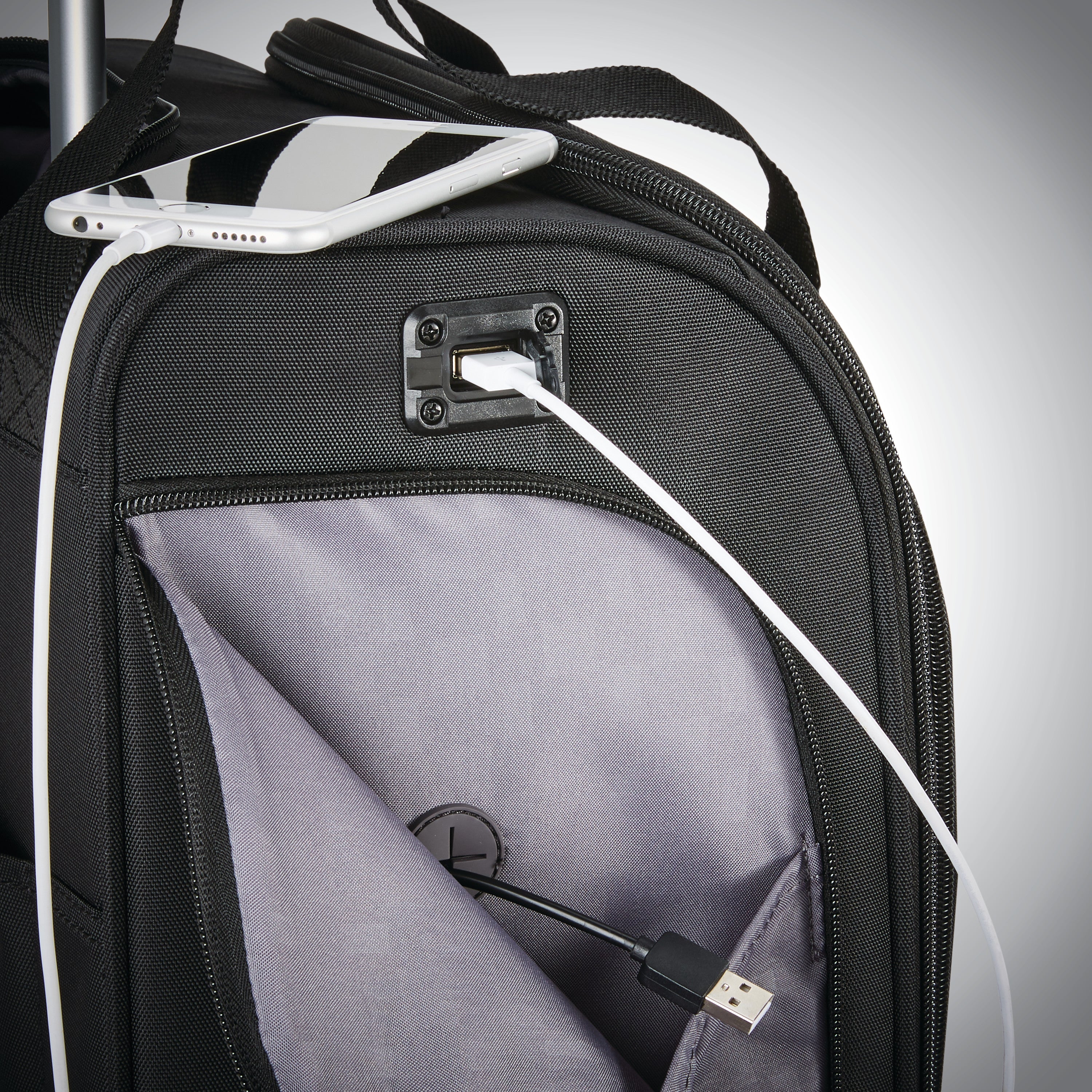 Samsonite Spinner Underseater with USB Port - BLACK