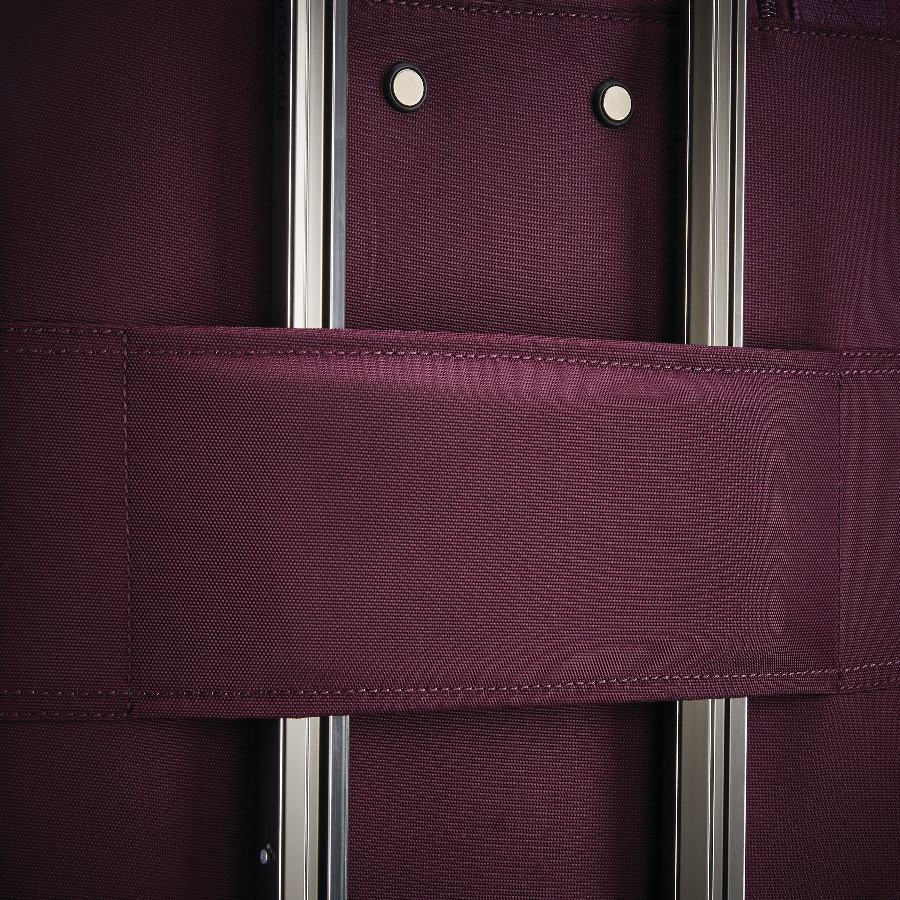 Samsonite Spinner Underseater with USB Port - PURPLE