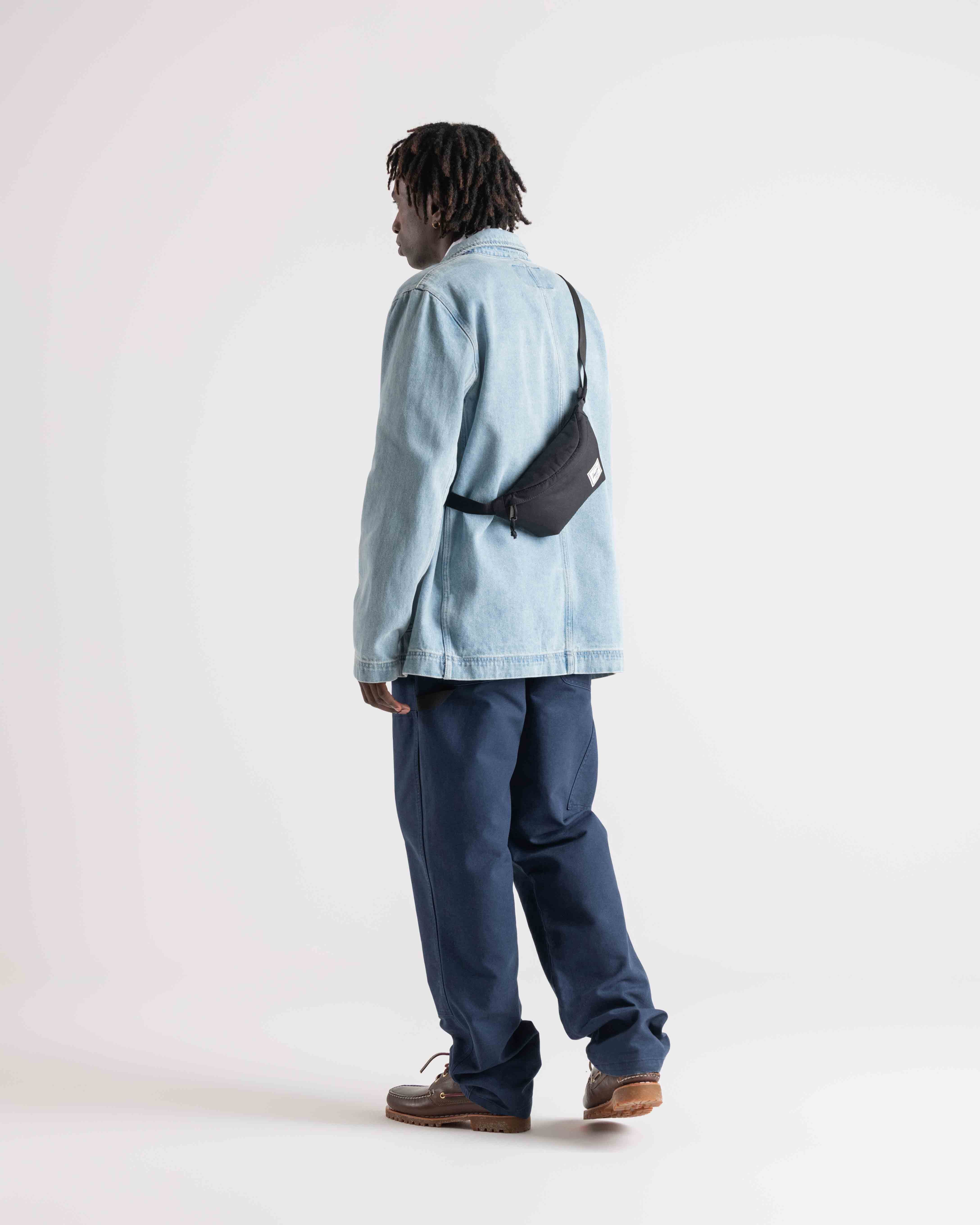 Herschel Classic Hip Pack 1L in Black — lifestyle 3 # color_Black