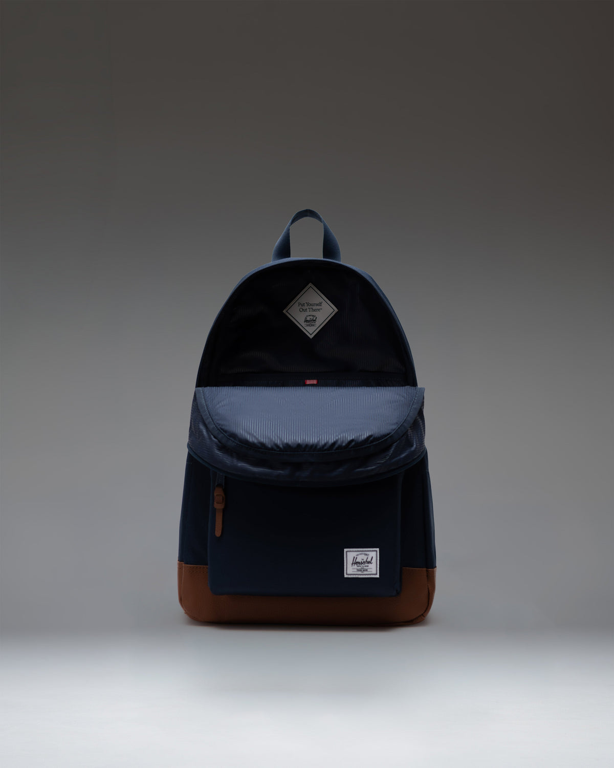 Herschel Heritage Backpack 24L in Navy/Tan — interior view