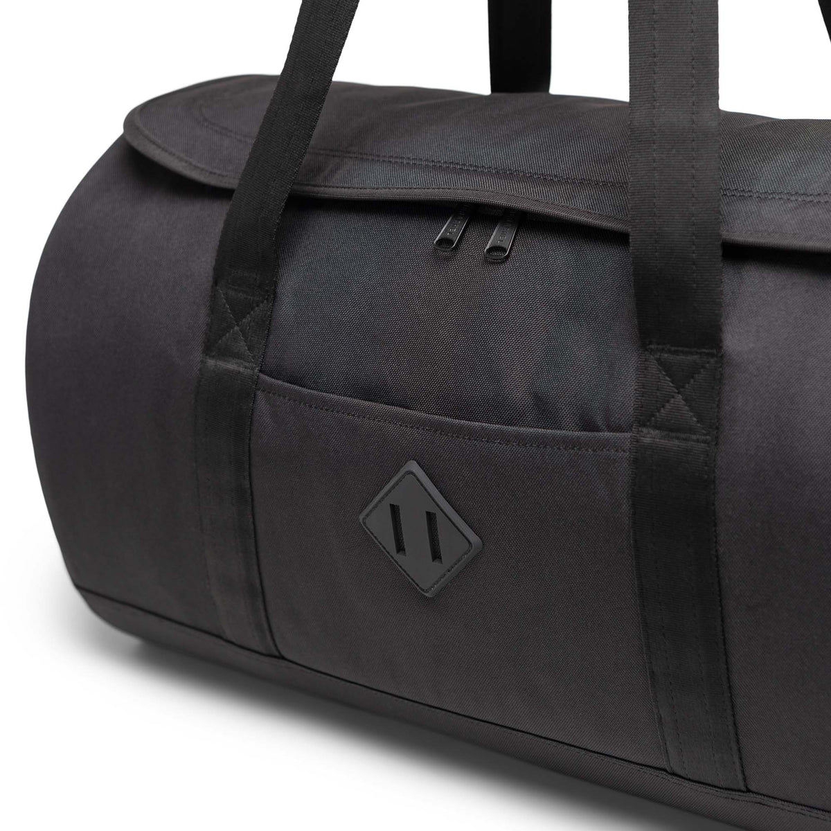 Herschel Heritage Duffle 40L in Black Tonal — detail view # color_Black Tonal