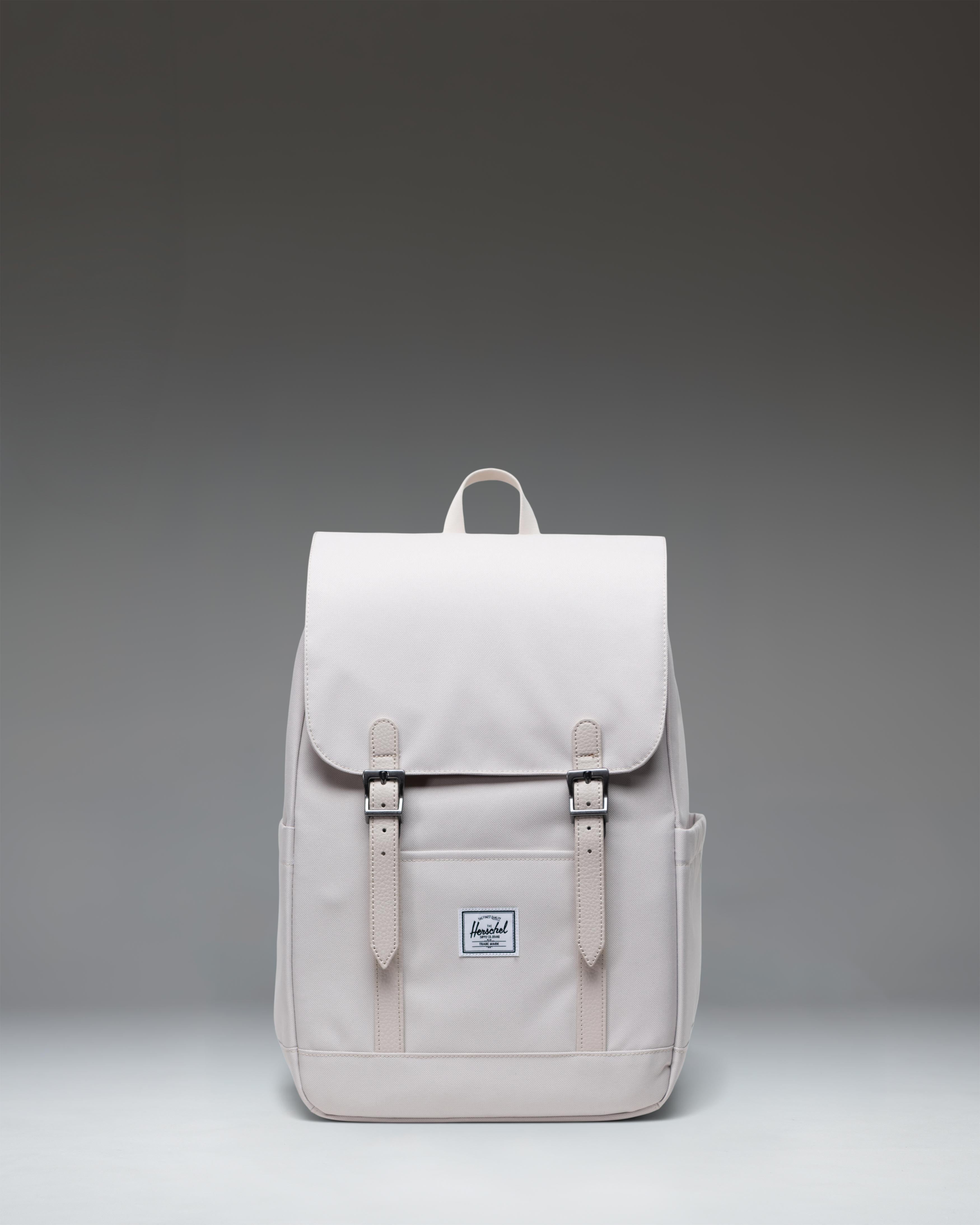 Herschel Retreat Backpack Small 17L in Moonbeam — front view