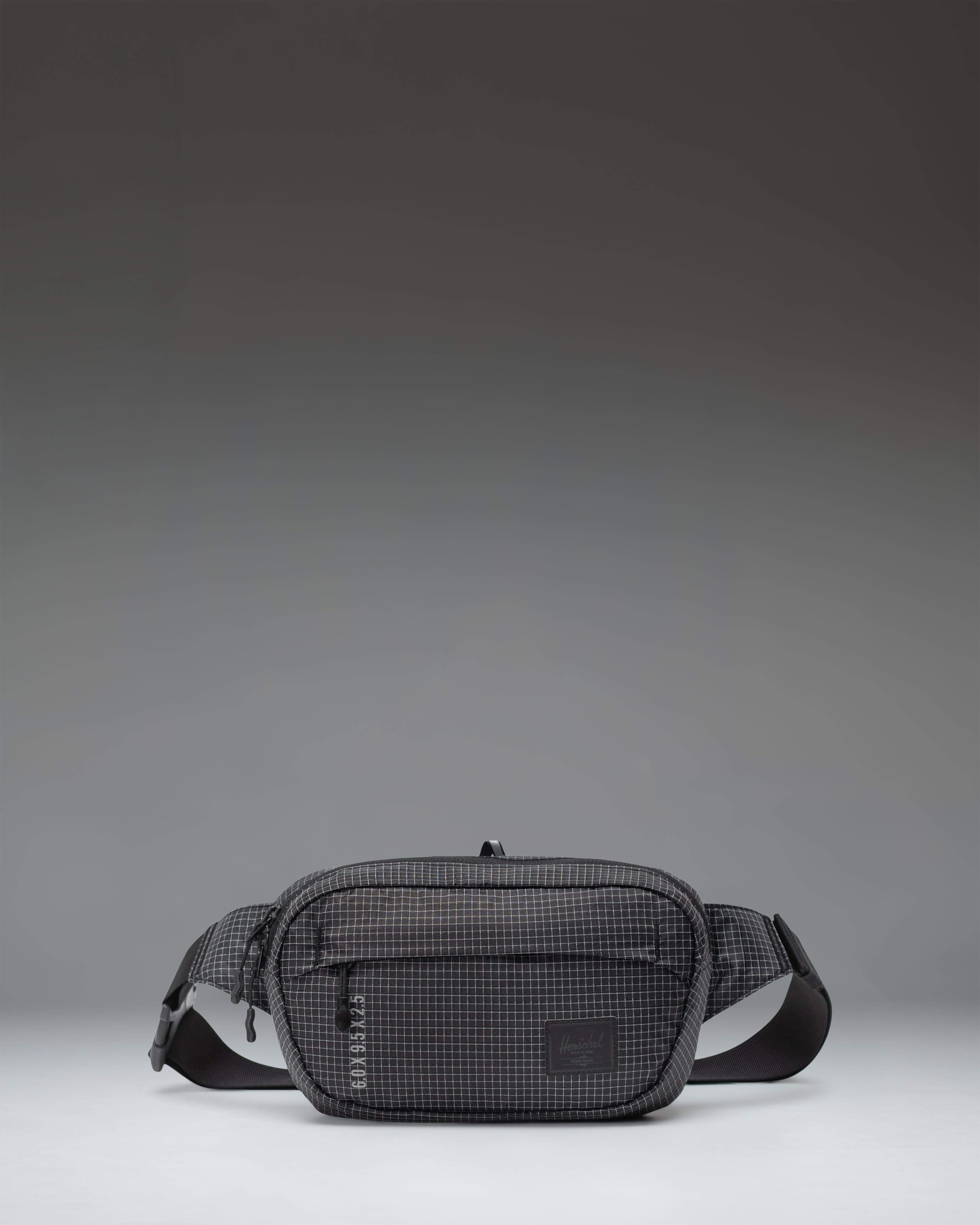 Herschel Ultralight Hip Pack 2L in Black — front view