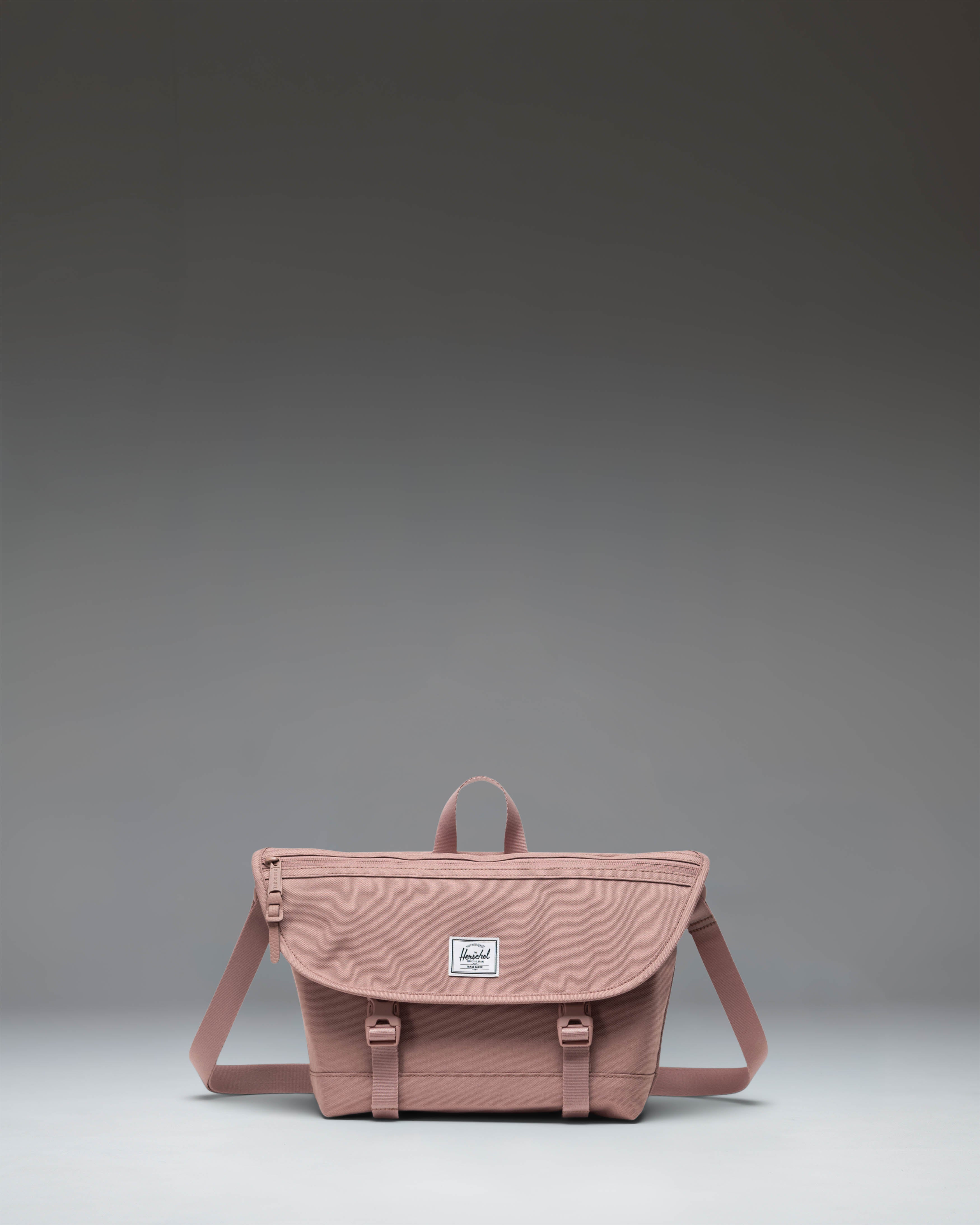 Herschel Cove Messenger Small 7.5L in Ash Rose — front view