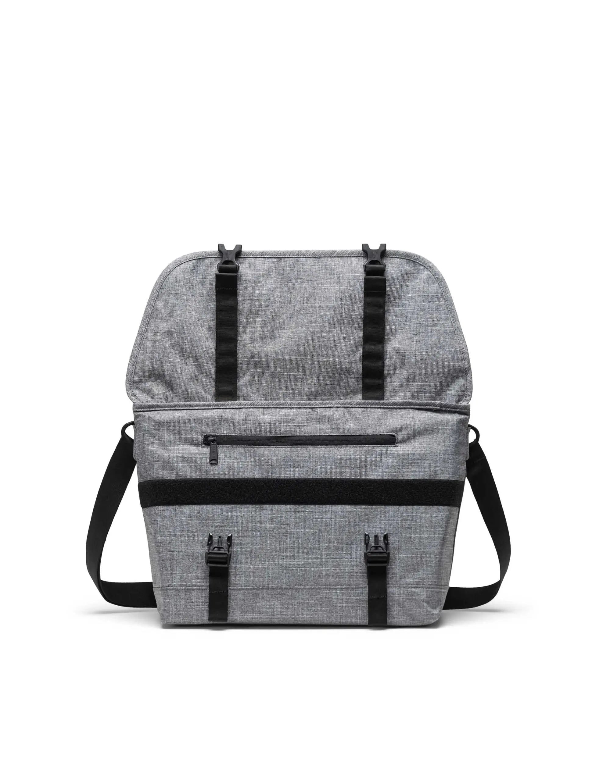 Herschel Cove Messenger - 22.5L