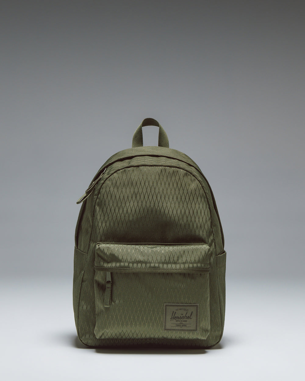 Herschel Classic Backpack 26L in Ivy Green Diamond — front view