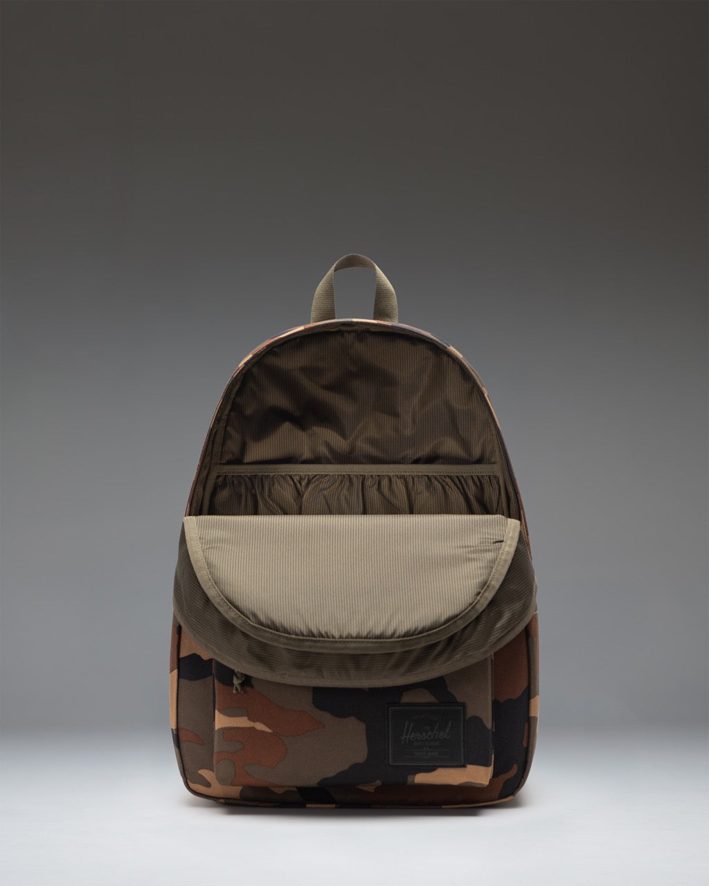 Herschel Classic Backpack | XL 30L in Woodland Camo/Black Label — interior view