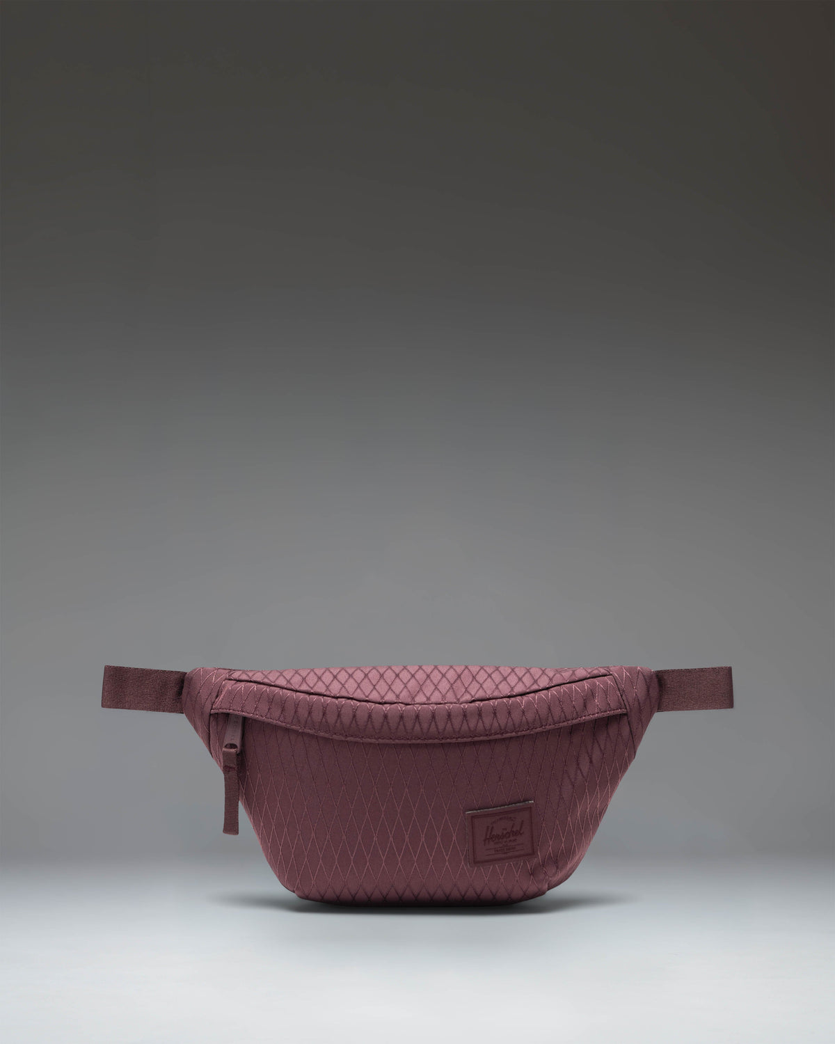 Herschel Classic Hip Pack 1L in Huckleberry Diamond — front view # color_Huckleberry Diamond