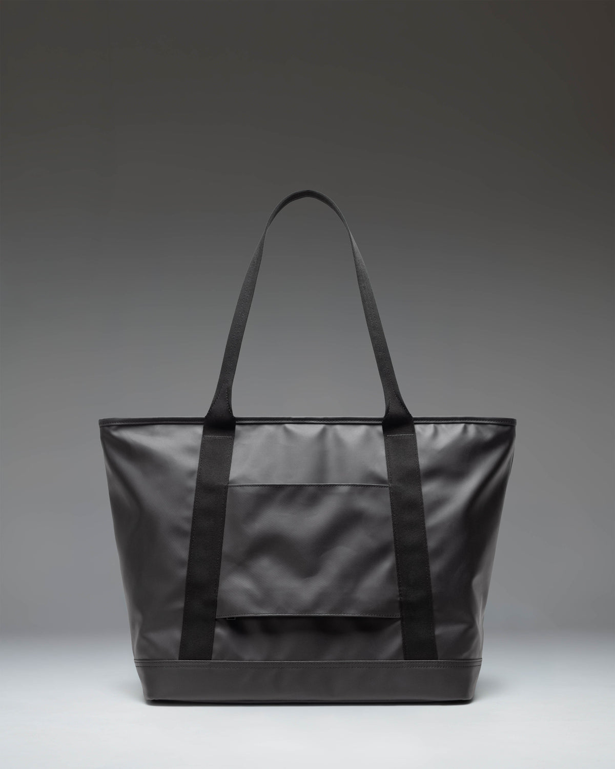 Herschel Alberni Tote Weather Resistant 23L in Black — back view # color_Black