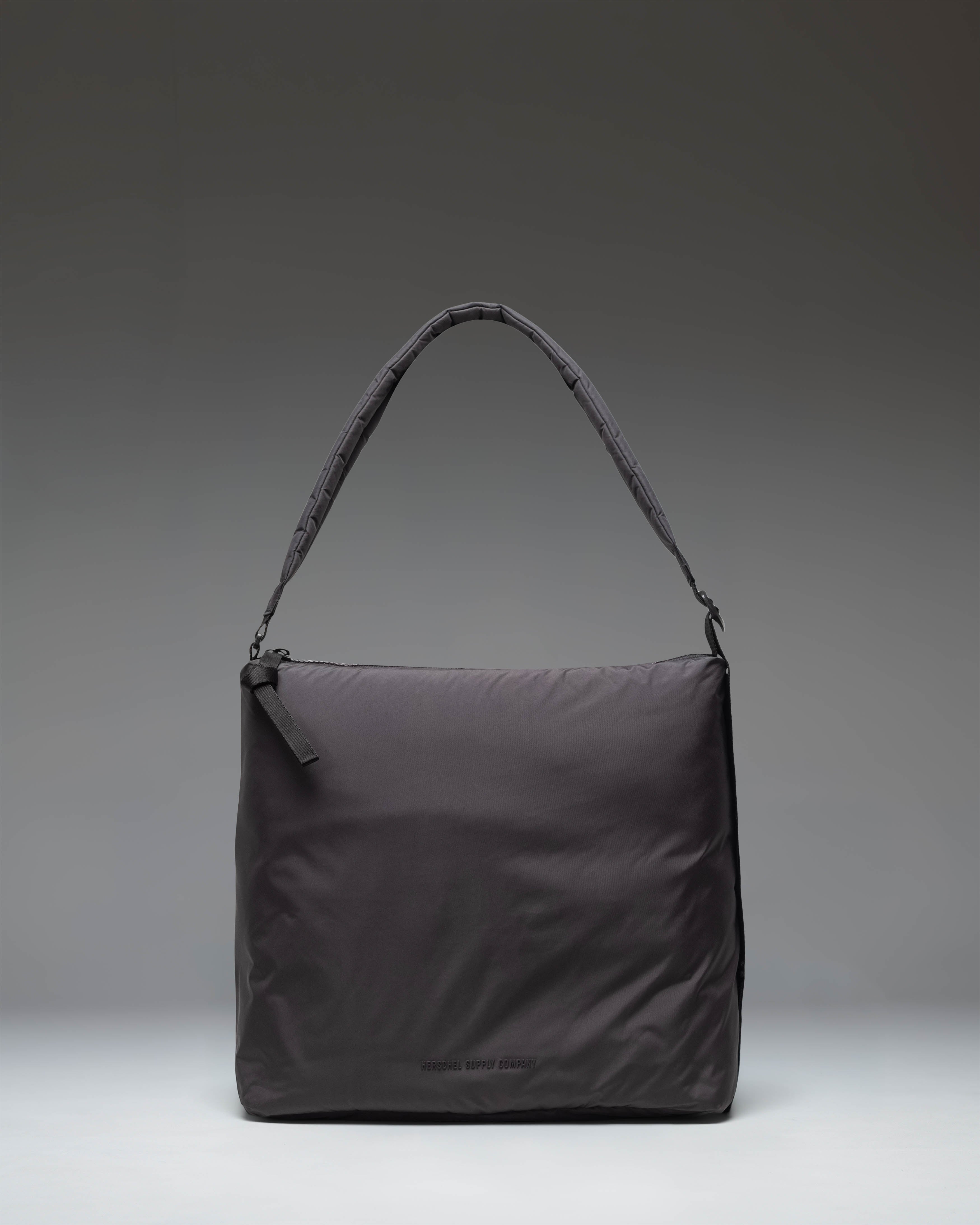 Herschel Cloudform Tote 18L in Black — front view