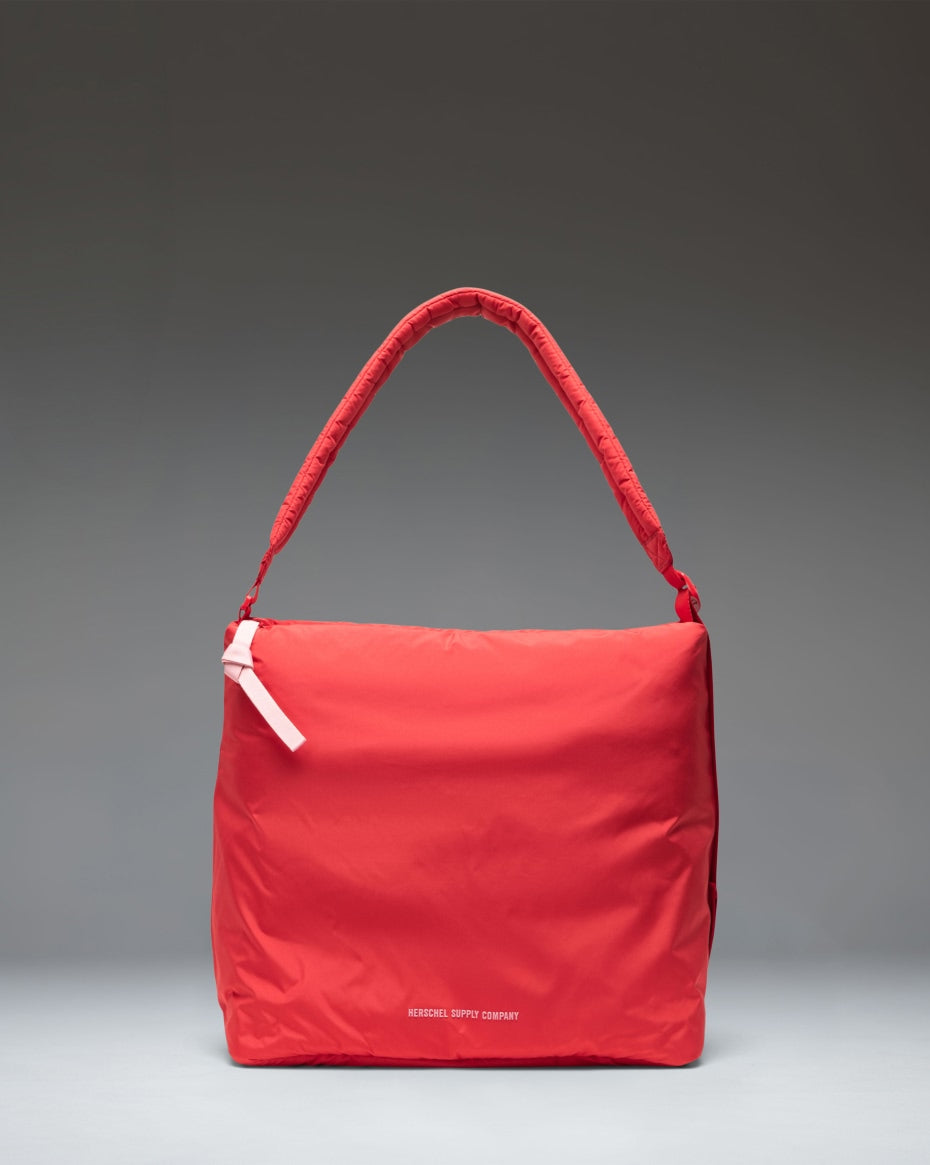 Herschel Cloudform Tote 18L in Salsa — front view