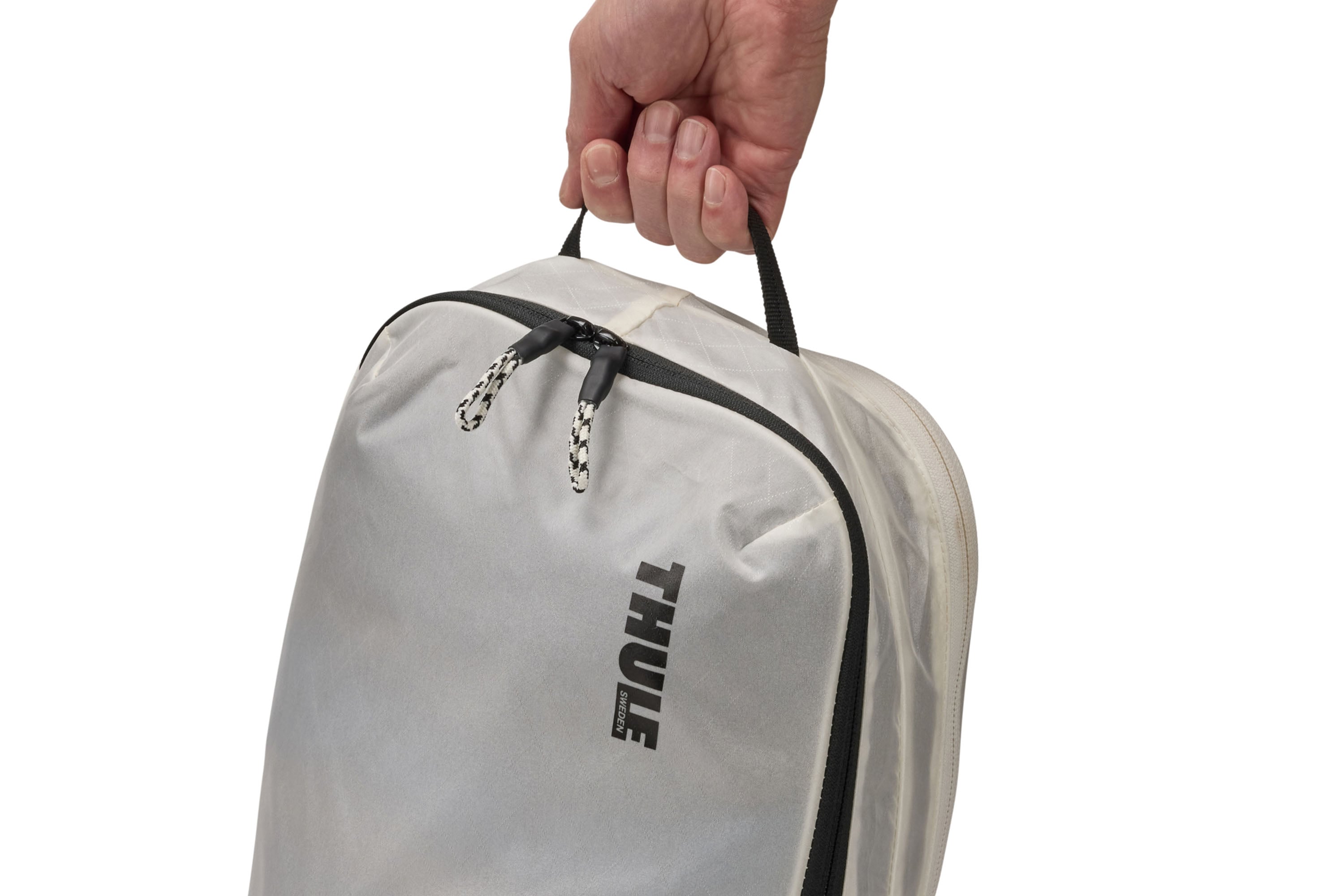 Thule Clean/dirty Packing Cube in White — lifestyle 2 # color_White