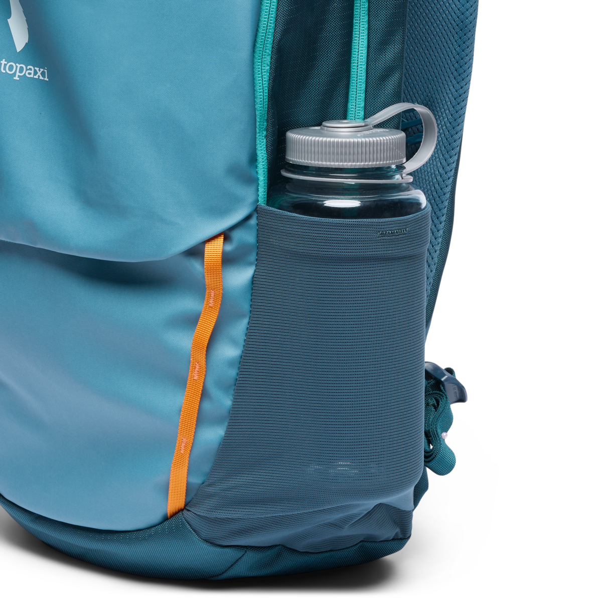 Cotopaxi Allpa 26L Daypack in Blue Spruce/Abyss — angle view 3