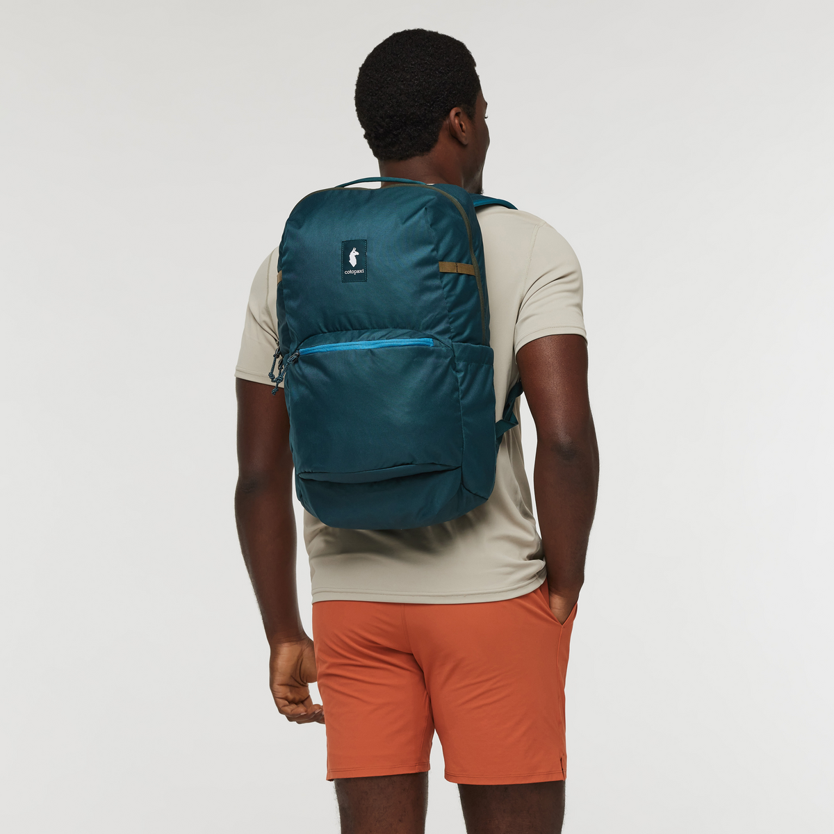 Cotopaxi Chiquillo 26L Backpack in Abyss — detail view 4