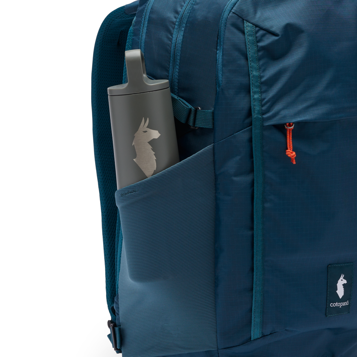 Cotopaxi Mente 32L Daypack in Abyss — angle view 3