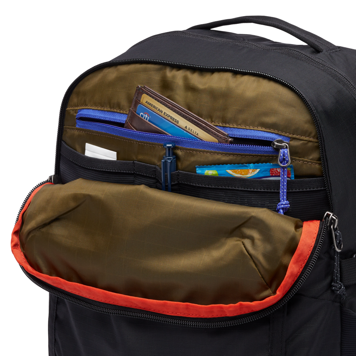 Cotopaxi Mente 32L Daypack in Black — angle view 2
