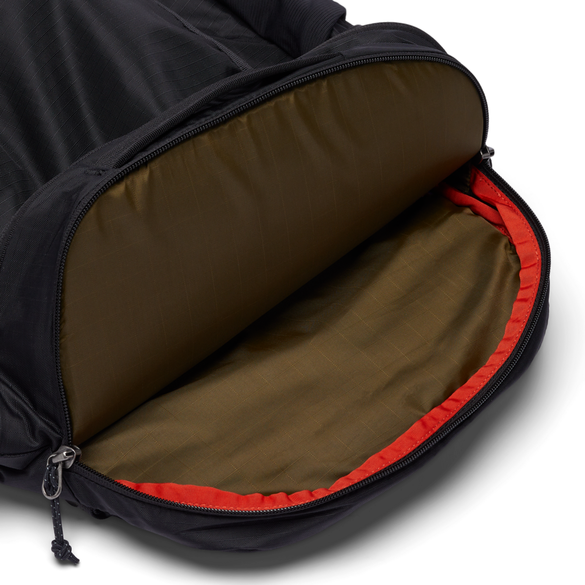 Cotopaxi Mente 32L Daypack in Black — angle view 5