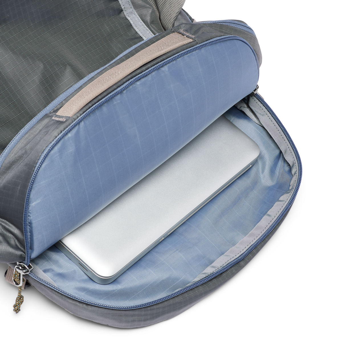 Cotopaxi Mente 32L Daypack in Cinder — angle view 5