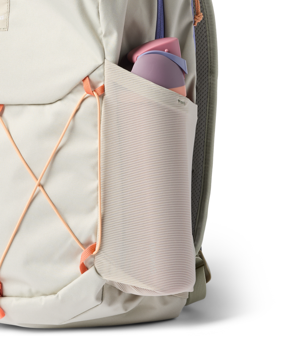 Cotopaxi Abierto 26L Daypack in Mineral — angle view 1