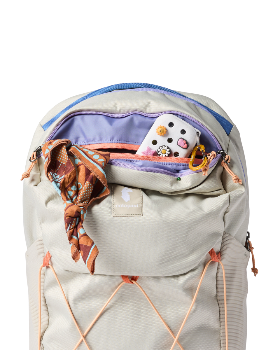 Cotopaxi Abierto 26L Daypack in Mineral — angle view 2