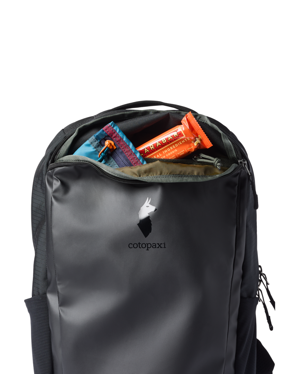 Cotopaxi Allpa 18L Daypack in Black — angle view 2
