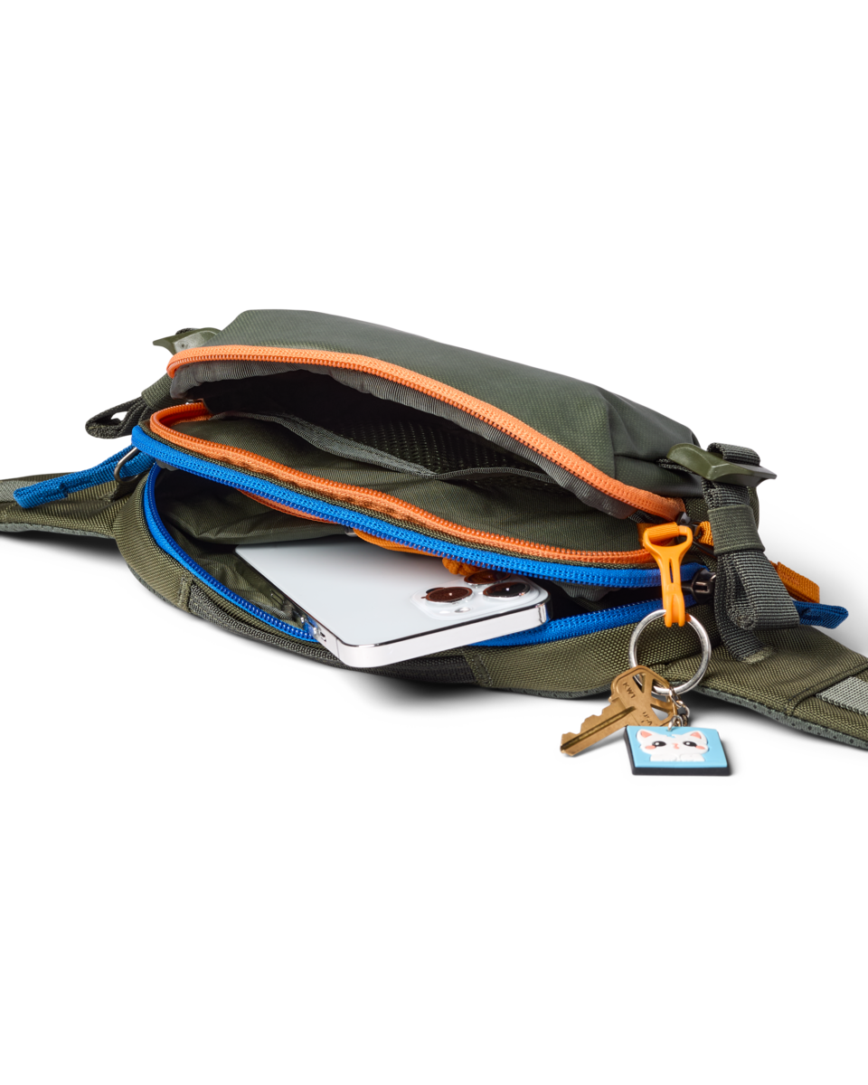 Cotopaxi Allpa X 1.5L Hip Pack in Fatigue — angle view 2