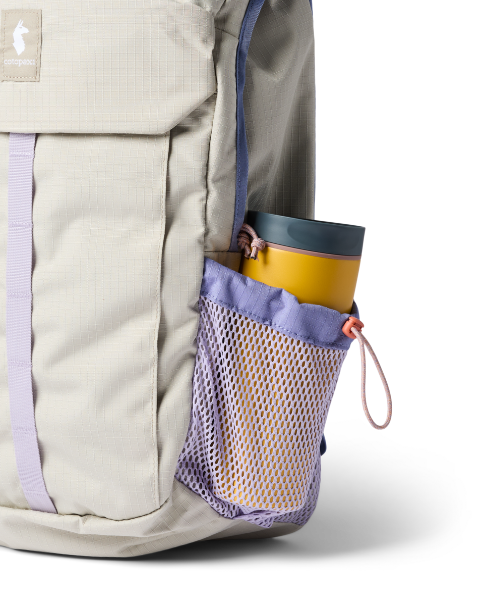 Cotopaxi Clase 28L Daypack in Mineral — angle view 1