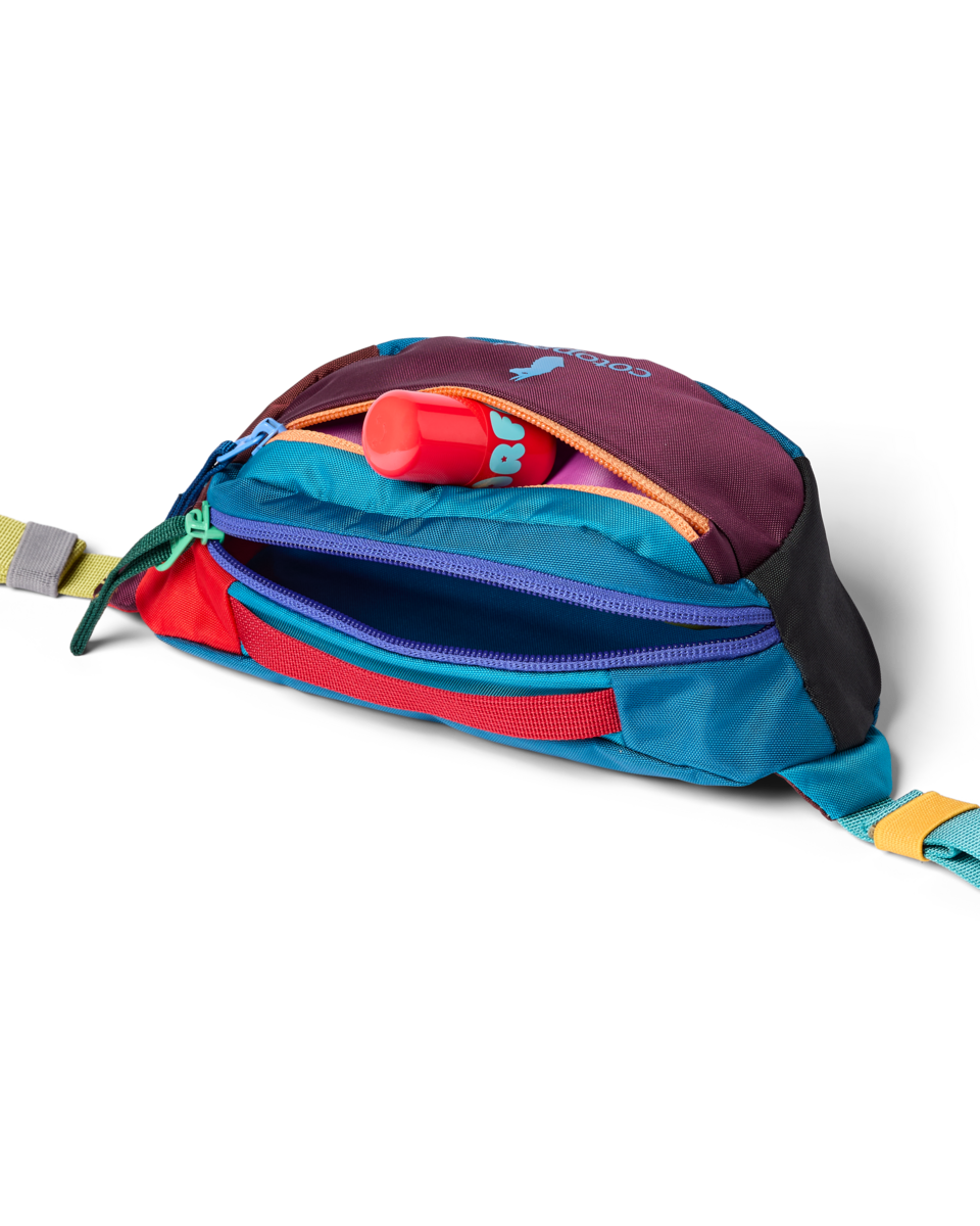 Cotopaxi Kapai 1.5L Hip Pack in Del Día — angle view 2